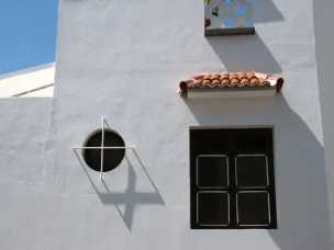 Acrylic Render vs Cement Render